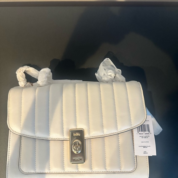 Authentic COACH Cream Shoulder Bag NWT - Picture 3 of 12